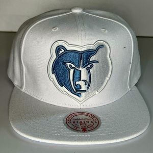 Mitchell & Ness NBA WHITE OUT TC POP SNAPBACK GRIZZLIES